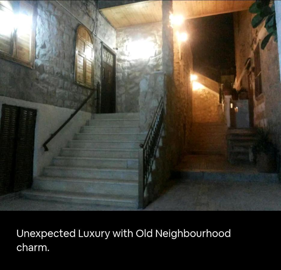 Khirfan Crown Houses -Downtown Аман Екстериор снимка